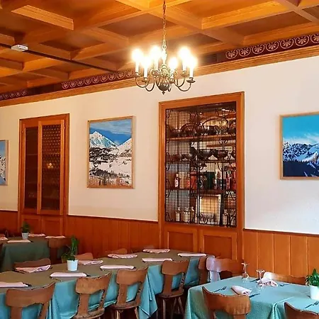 Des Alpes - Restaurant & Pizzeria Πανδοχείο 3*